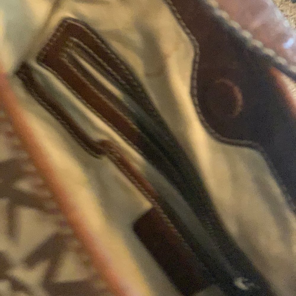 Handbag - Picture 3 of 5